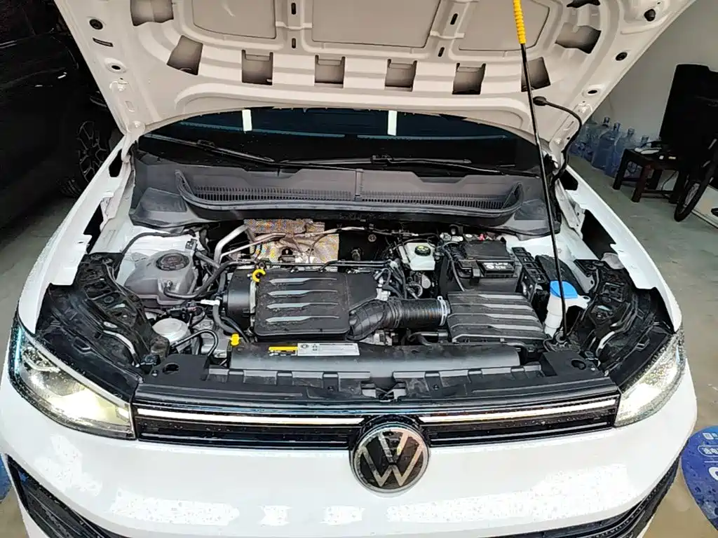 Photo 20 - Volkswagen Tharu