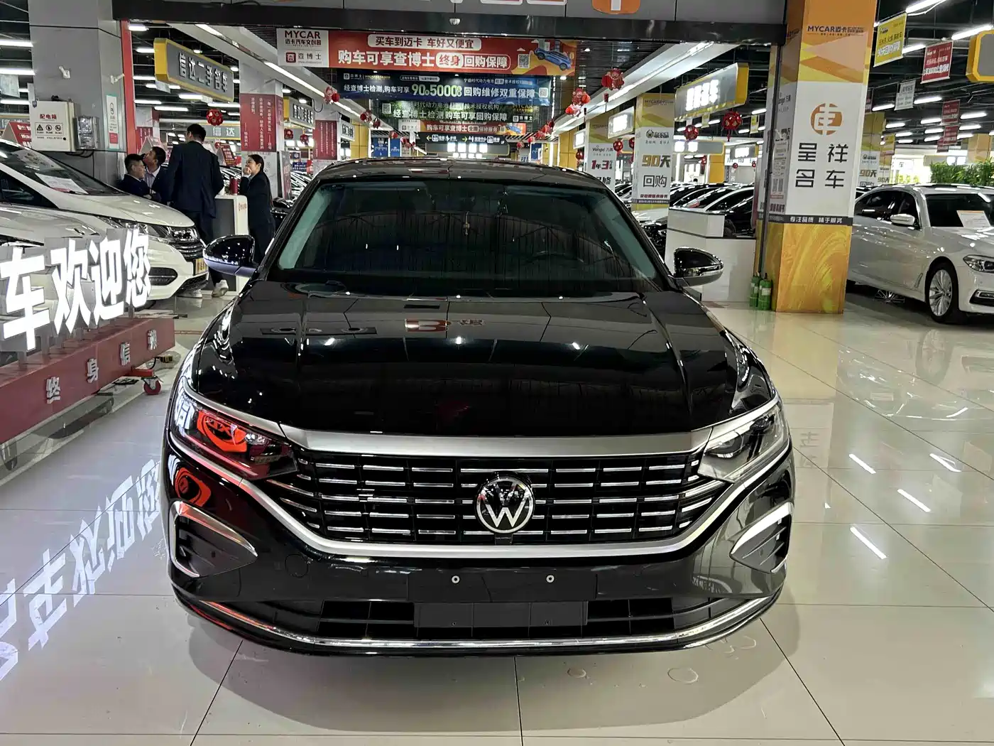 Volkswagen Passat 2024 380TSI Elite Edition фото 2