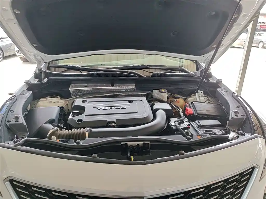 Cadillac XT4 2018 Model 28T 2WD Luxury фото 20