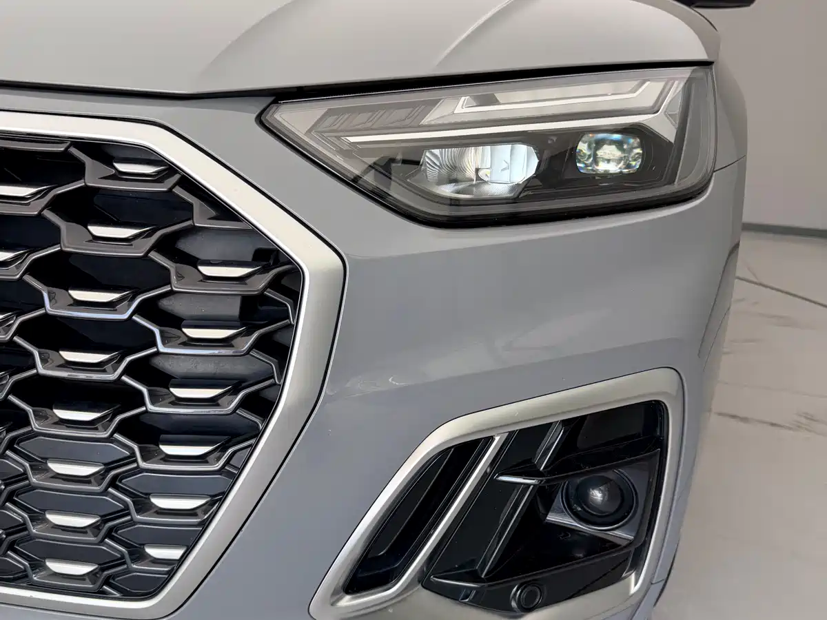 Audi Q5L Sportback 2021 40 TFSI Luxury фото 6