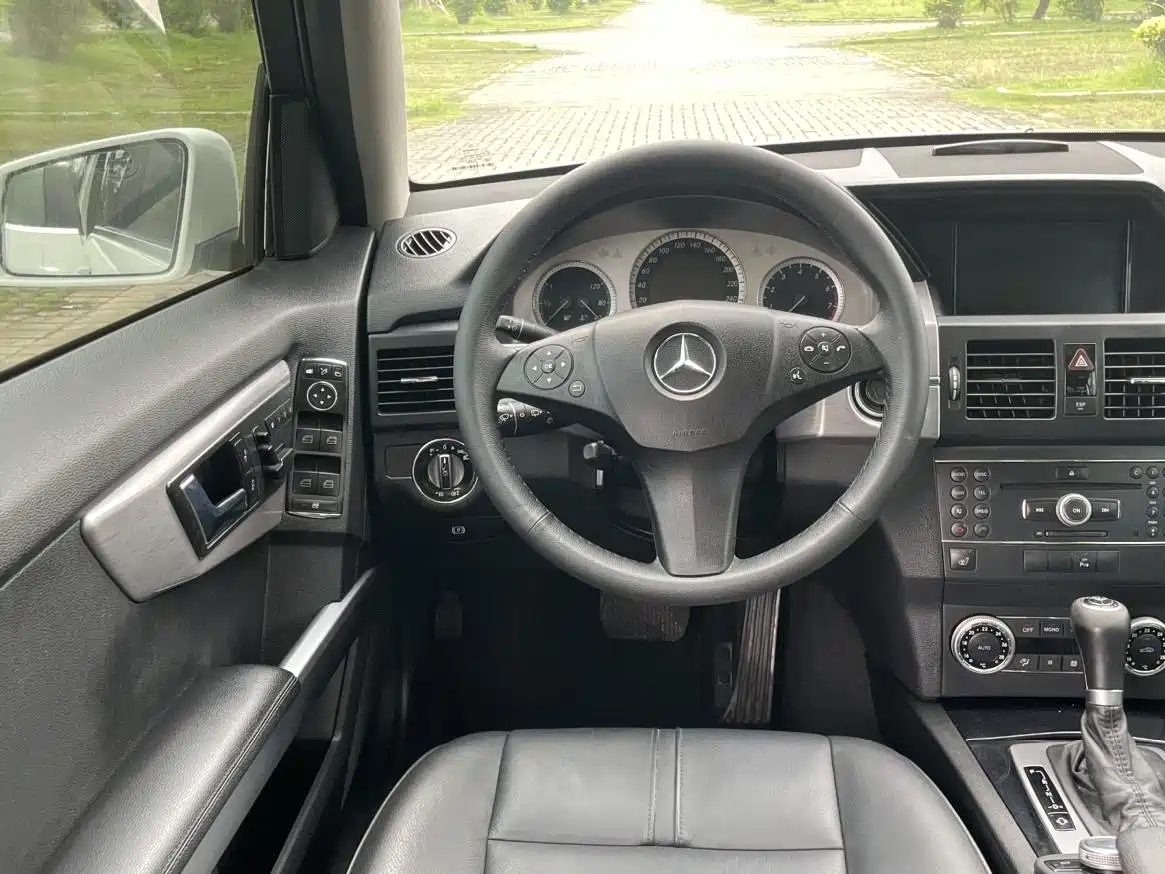 Mercedes-Benz GLK-Class (Import) 2008 GLK 300 4MATIC Luxury Edition фото 21