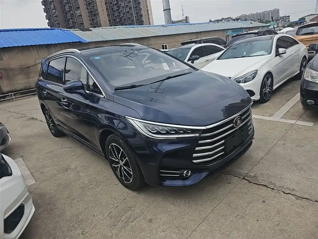 BYD Song MAX 2017 1.5T Auto Smart Connect Premium 7-seater фото 4