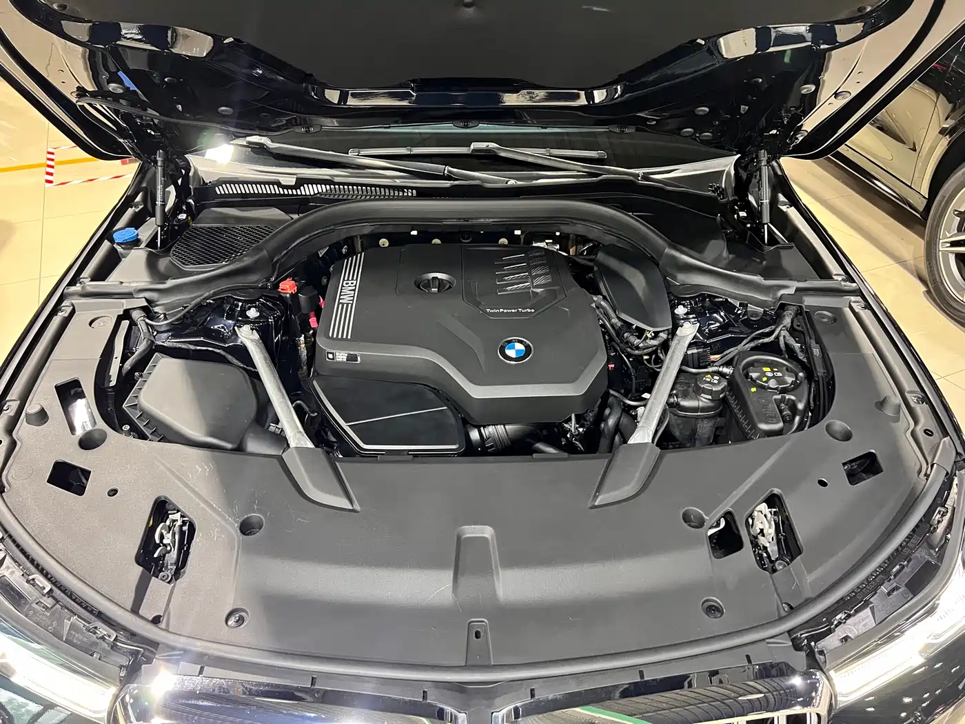 BMW 6 Series GT 2022 Model 630i M Sport Package фото 21
