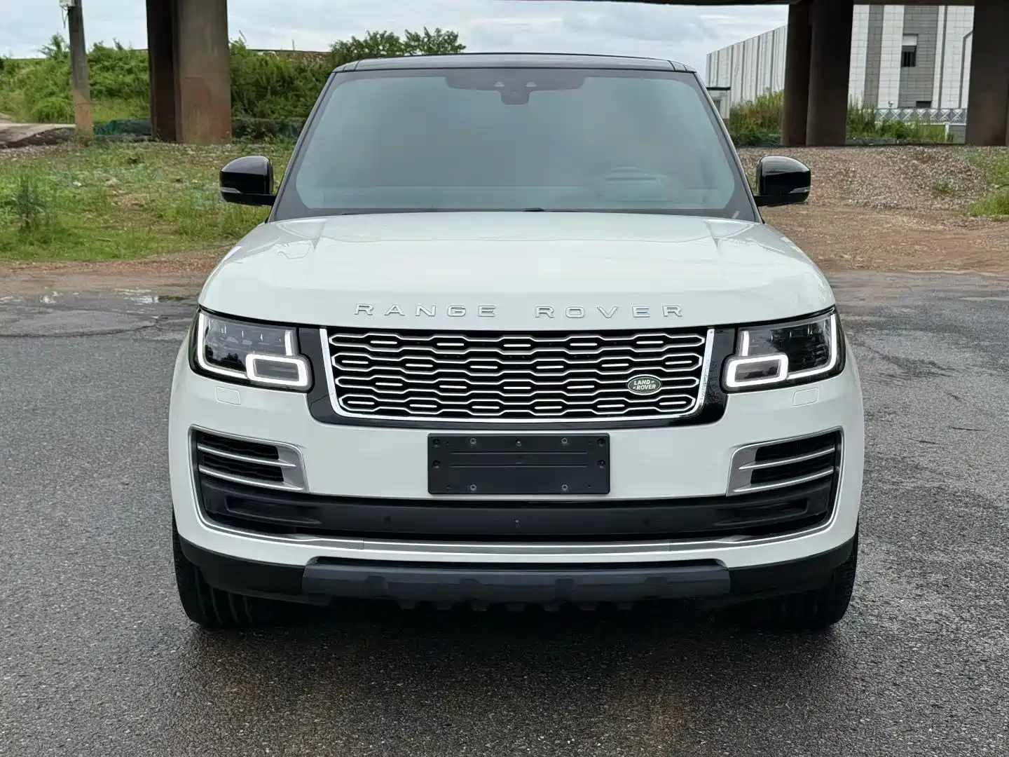 Photo 2 - Land Rover Range Rover