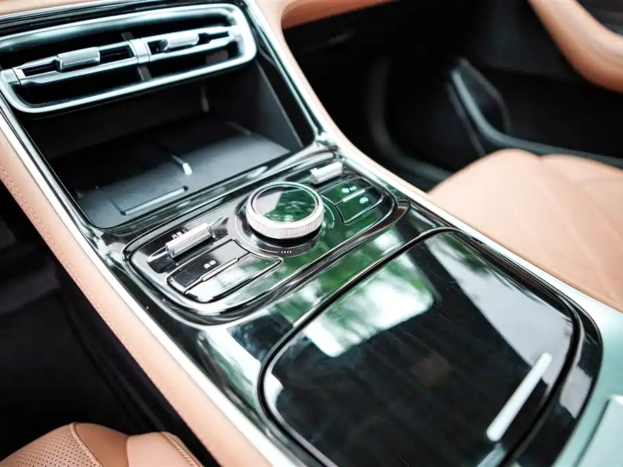 Geely Galaxy Galaxy A7 2025 EM-i фото 14