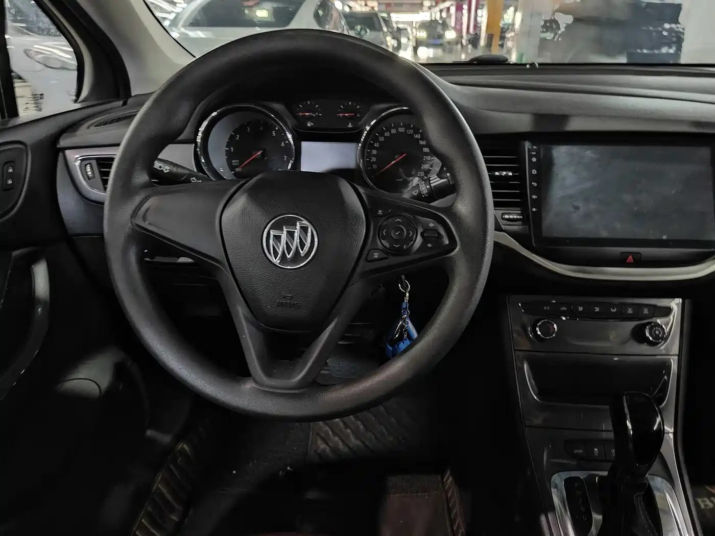 Buick Verano 2018 Hatchback 15S Automatic Progressive фото 3