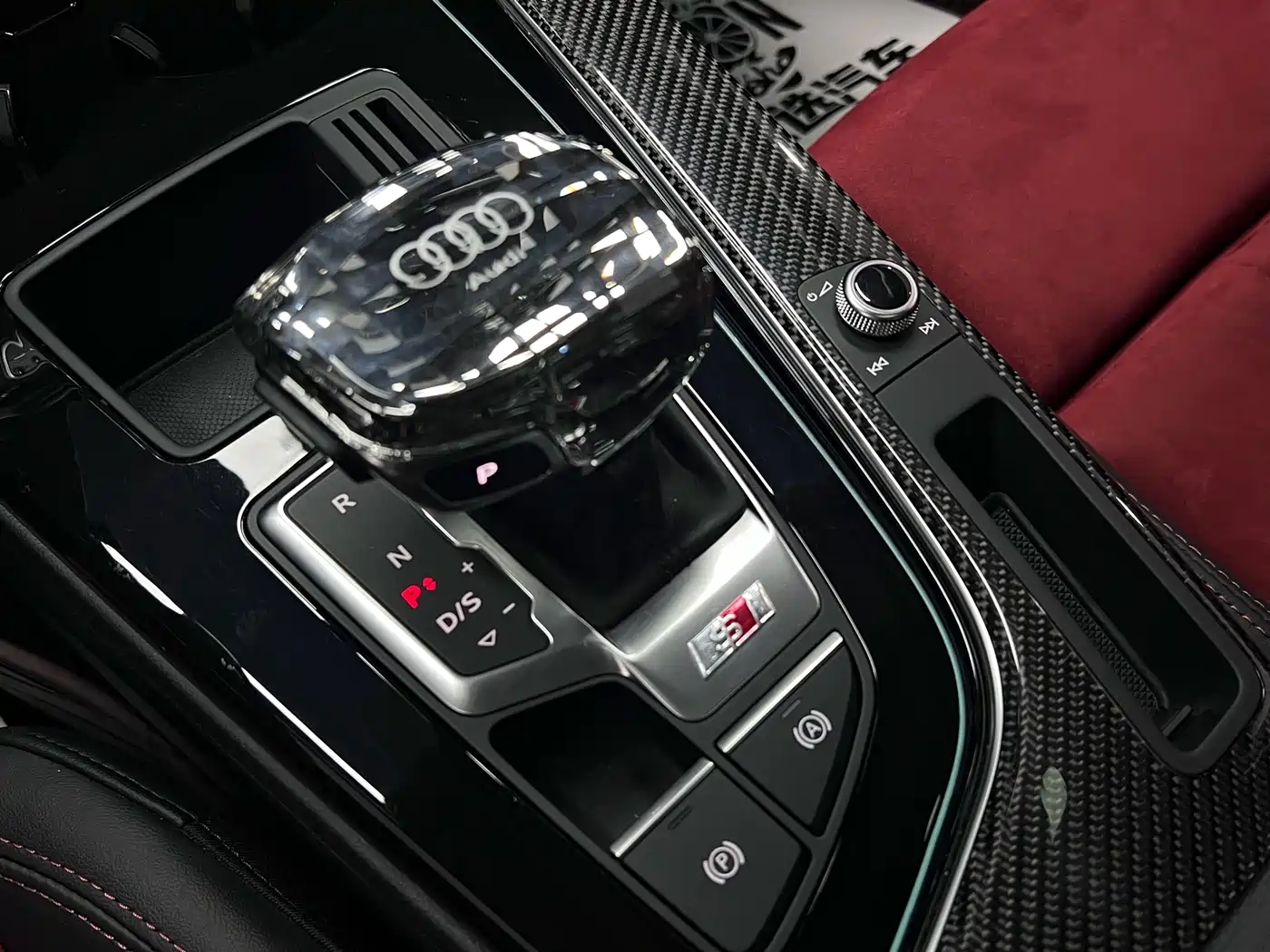 Фото 30 - Audi A4L