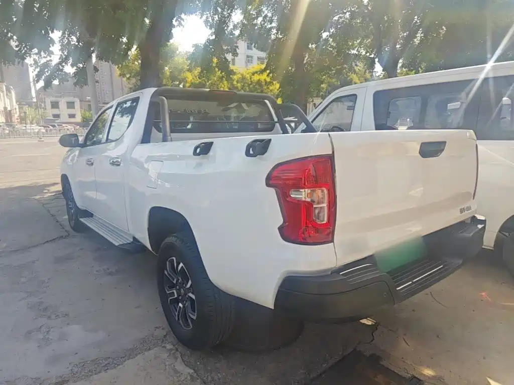 Changan Hunter 2025 2024 Warrior Edition Luxury Dual Motor AWD Extra Long Box