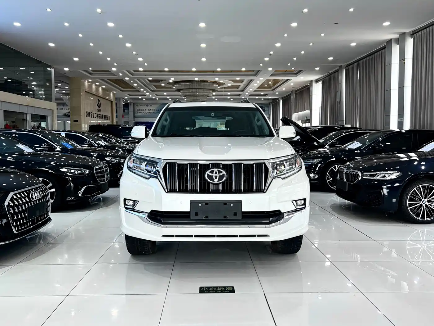 Toyota Prado 2019 3.5L Automatic TX-L Zunxiang Edition фото 2