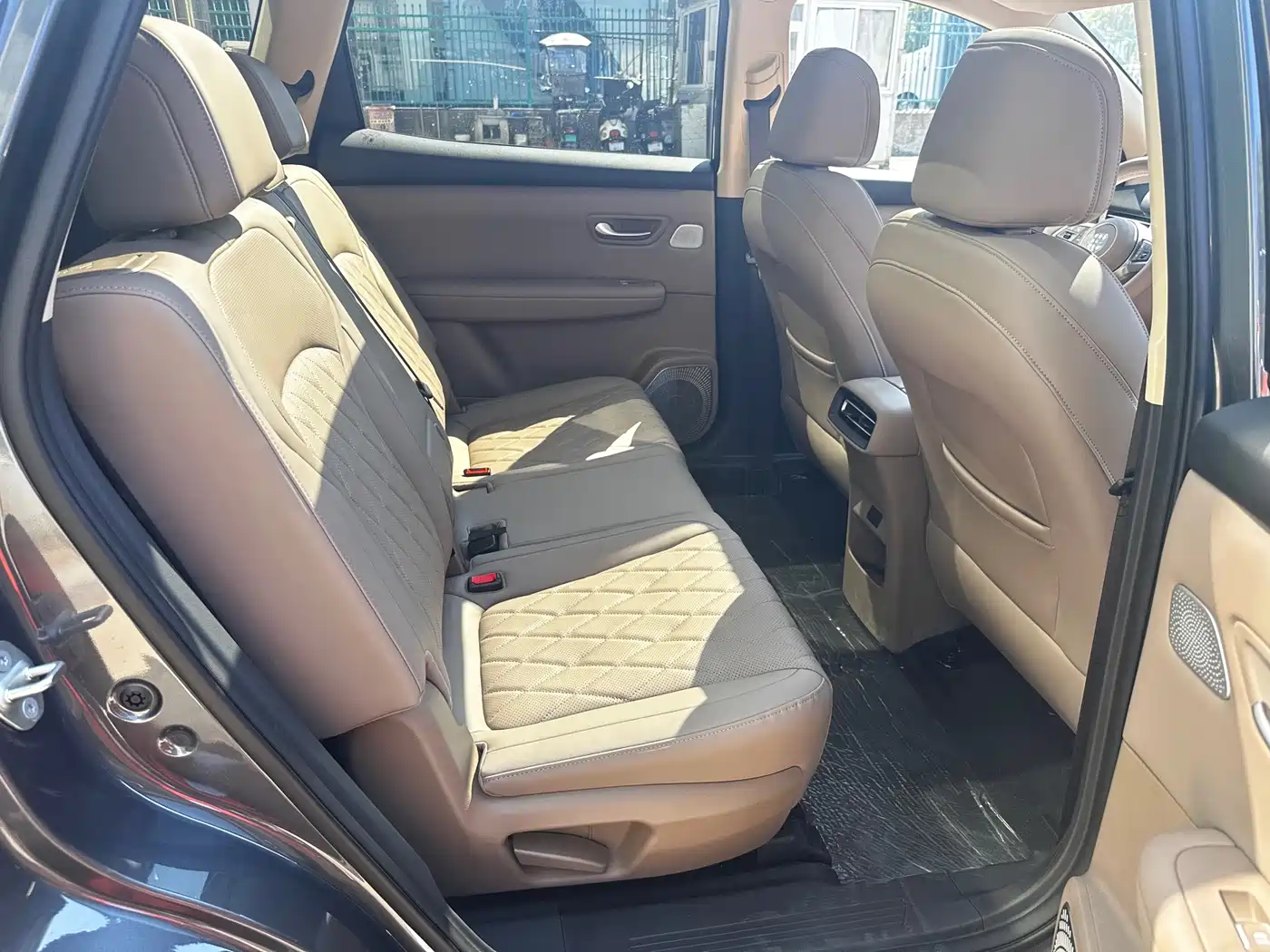 Landian E5 PLUS 2026 2026 230km Ultra Long Range Edition Ultra 7-Seater
