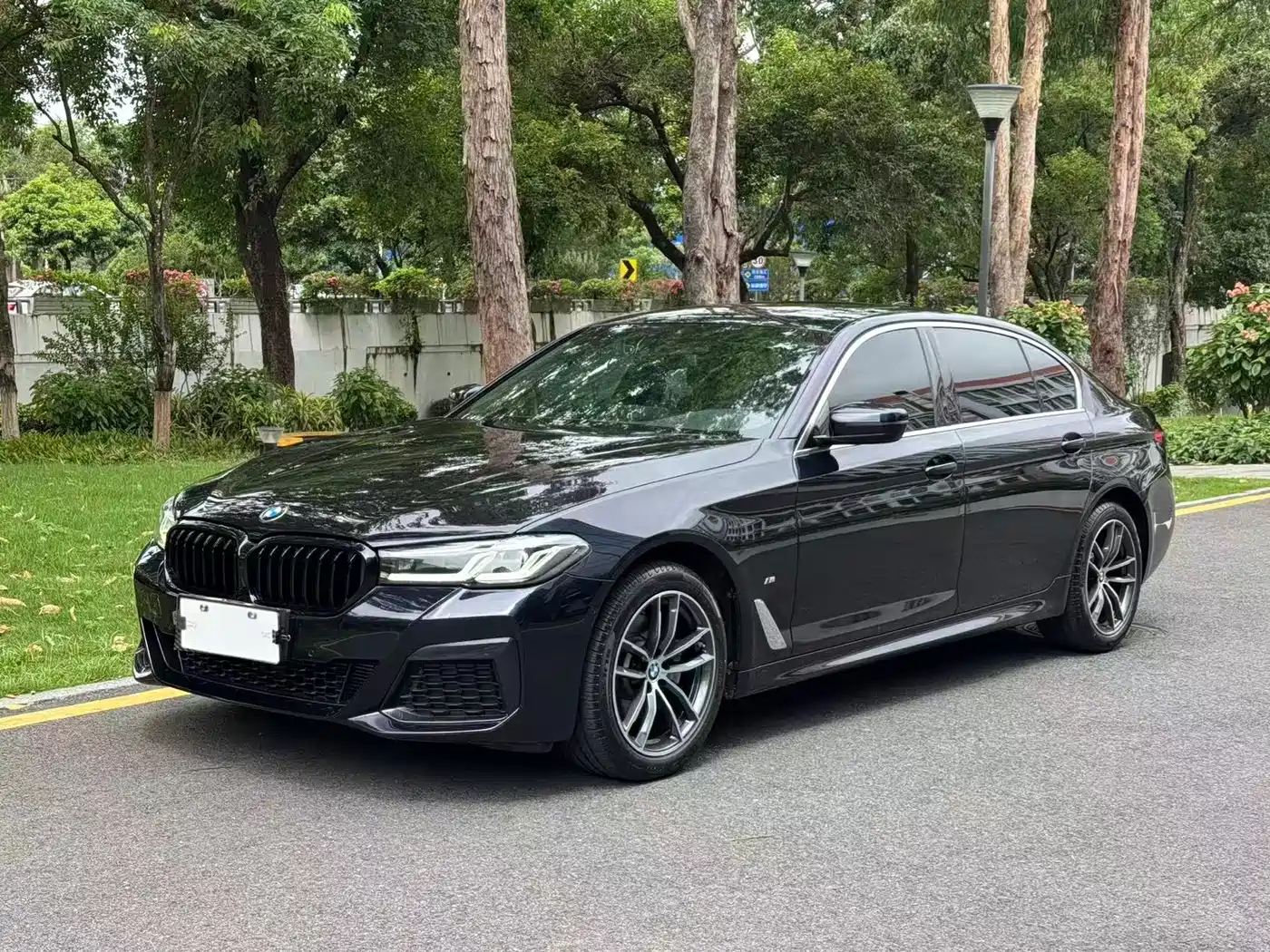 BMW 5 Series 2022 Facelift 525Li M Sport Package фото 2