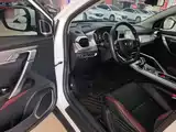 Фото 16 - Geely Coolray
