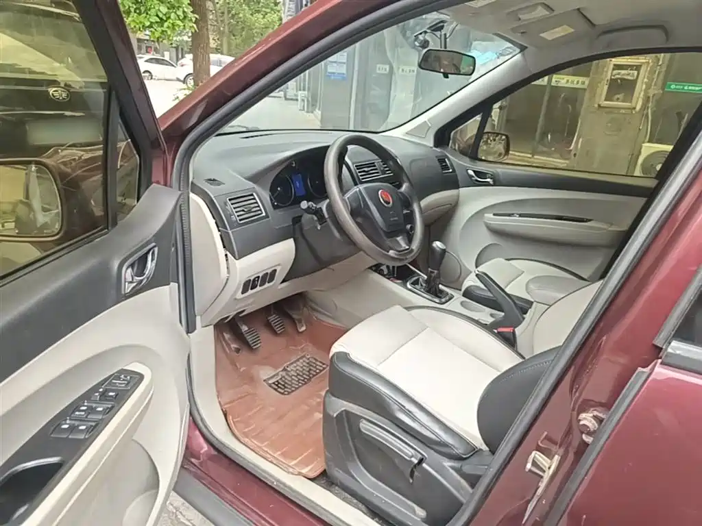 Dongfeng Fengxing Joyear X3 2017 2016 1.5L Comfort