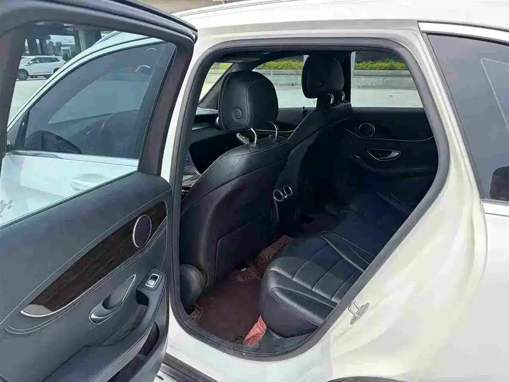 Mercedes-Benz GLC 2017 GLC 260 4MATIC Luxury фото 7