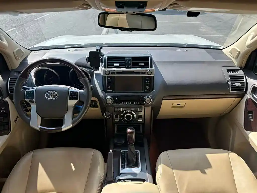 Toyota Prado 2016 3.5L Auto VX NAVI фото 8