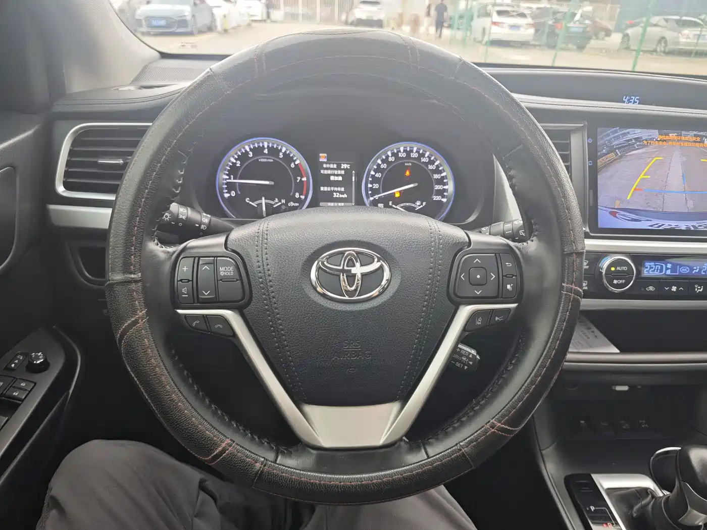 Toyota Highlander 2021 2.0T AWD Luxury 7-Seater фото 18