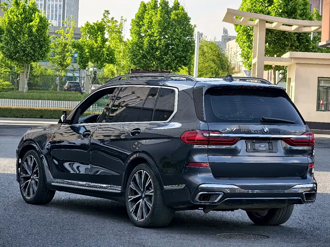 BMW X7 2019 xDrive40i Executive M Sport Package фото 8