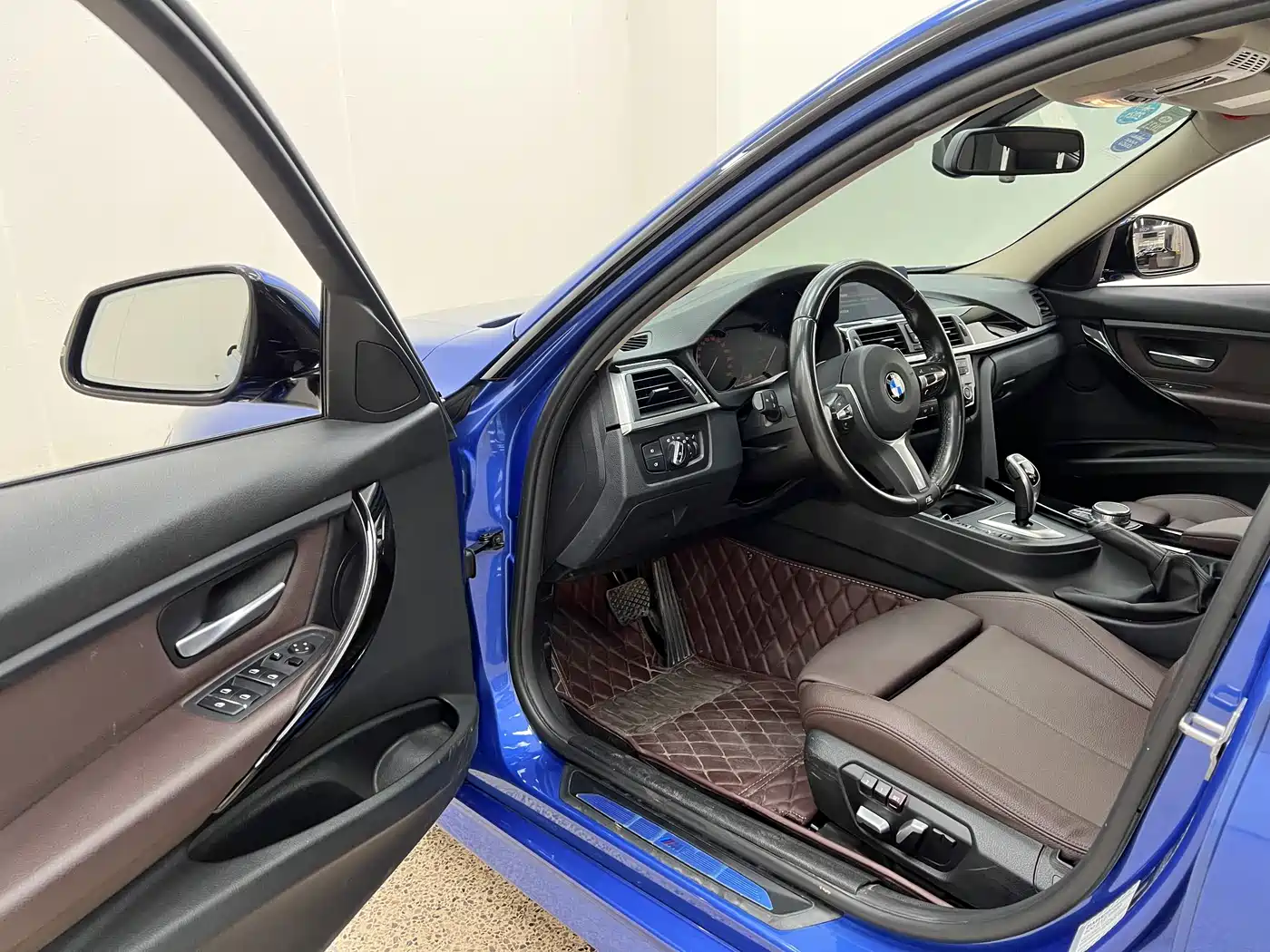 BMW 3 Series 2019 320Li M Sport Package фото 13
