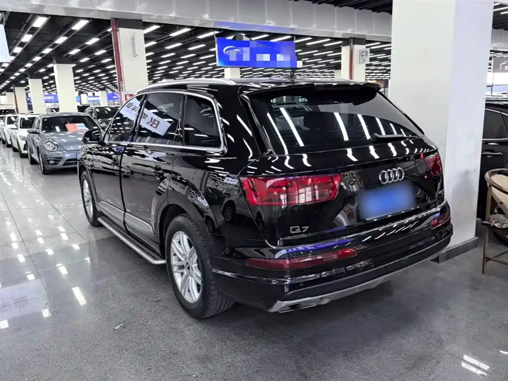 Audi Q7 2018 40 TFSI Comfort фото 5