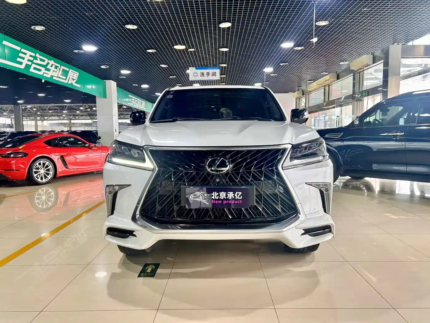 Lexus LX 2017 570 Prestige Luxury фото 2