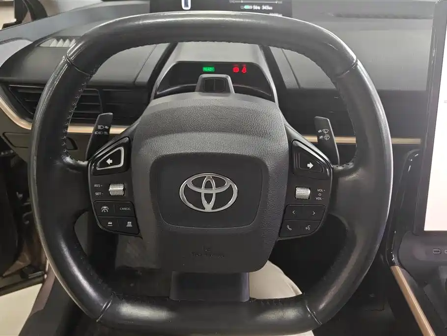 Toyota bZ3 2023 616km Long Range Premium фото 15
