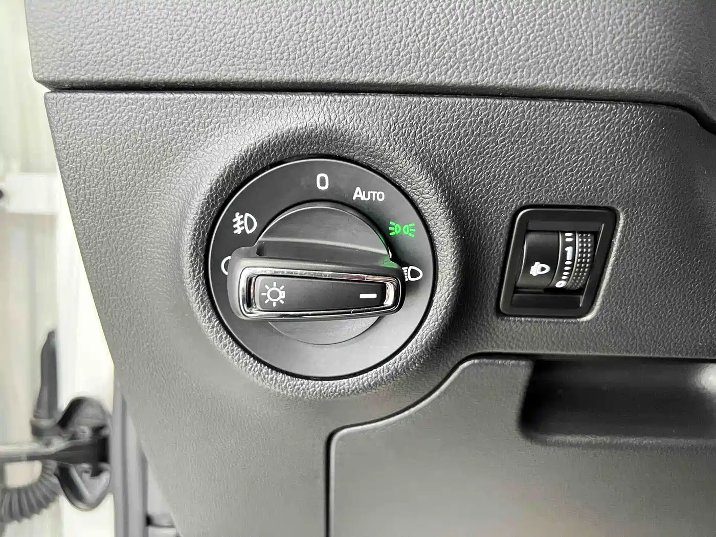 Škoda Karoq 2022 TSI280 Premium Edition фото 9