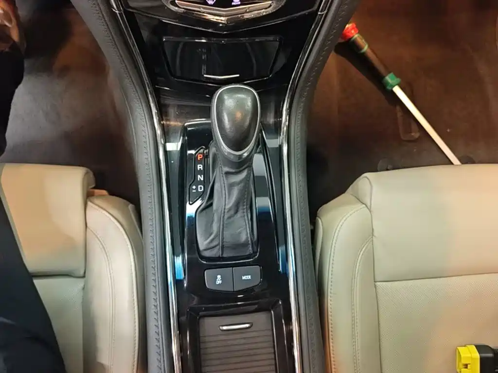 Cadillac ATS-L 2015 2014 28T Leading Model