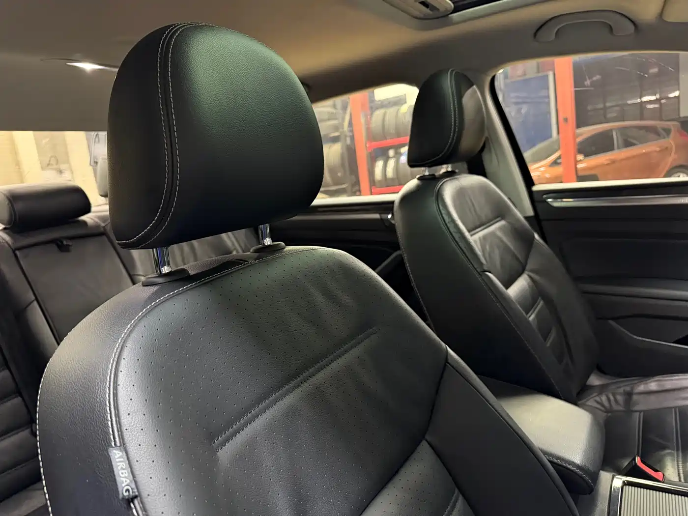 Volkswagen Passat 2016 Model 380TSI DSG Prestige Edition фото 24