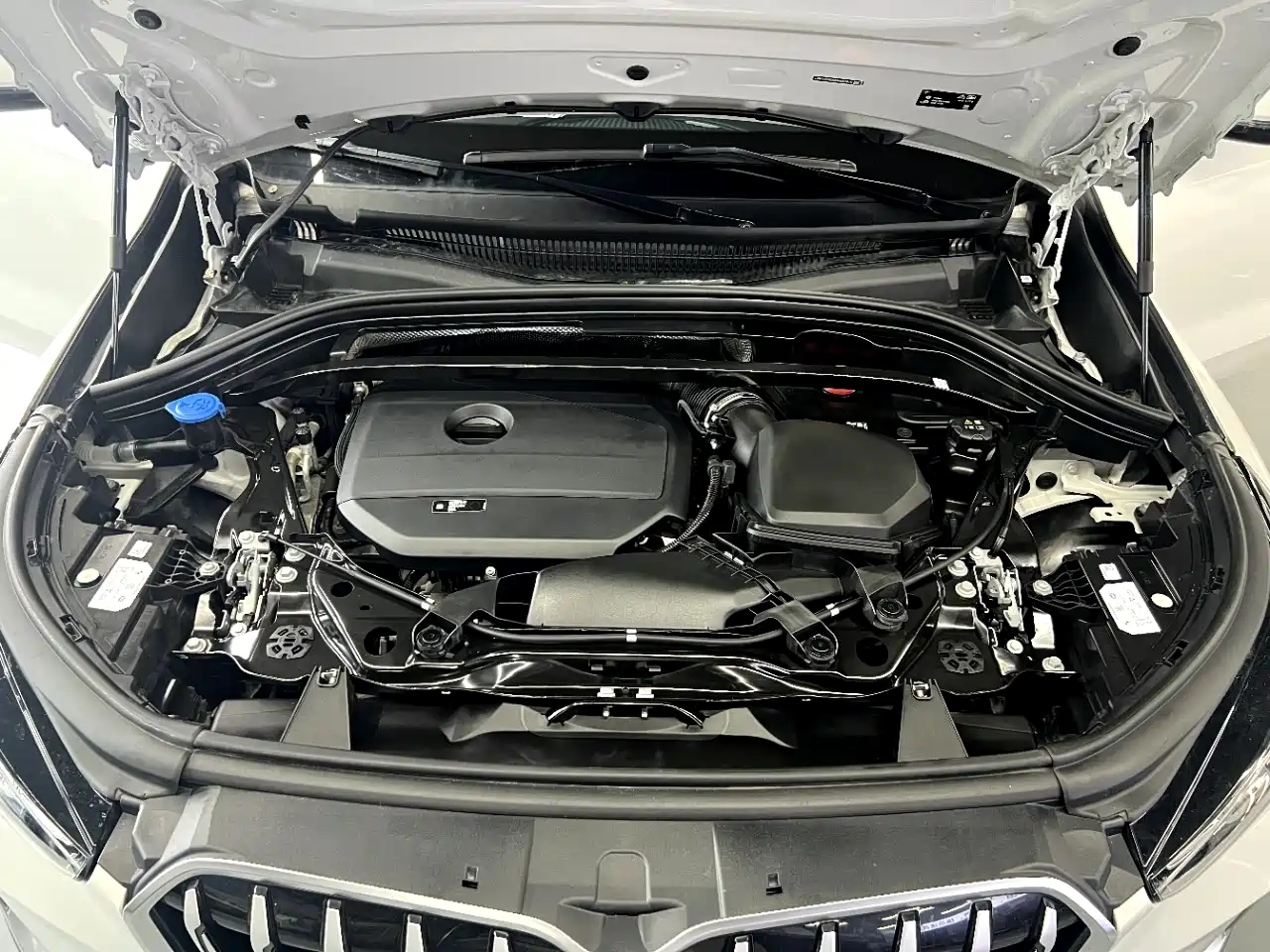 BMW X1 2023 sDrive20Li X Design Package фото 17