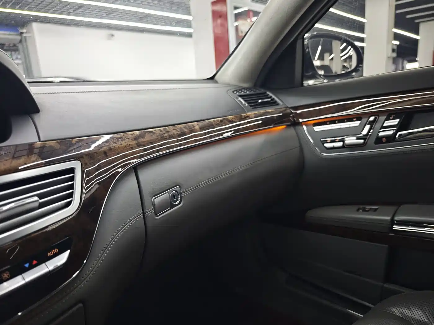 Mercedes-Benz S-Class 2008 Model S 600 L фото 17