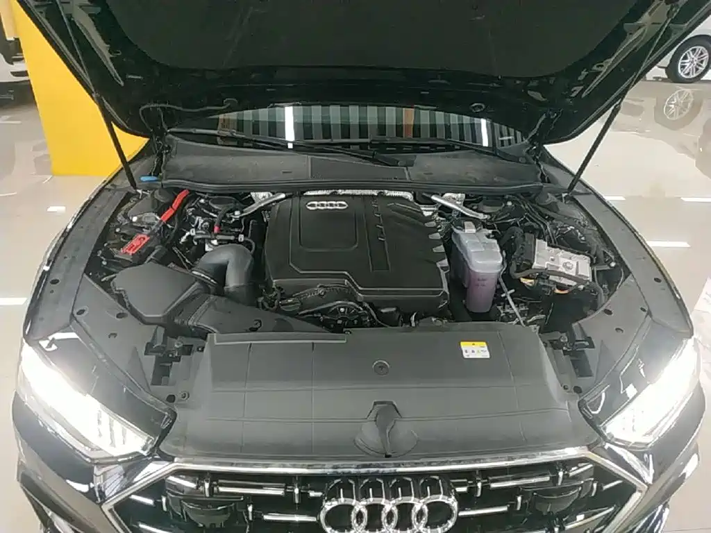 Audi A7L 2026 2025 Model Year 45 TFSI Luxury