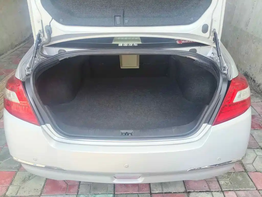 Фото 5 - Nissan Teana