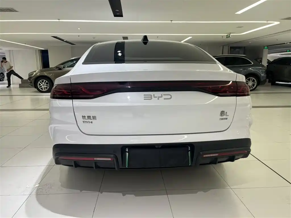 BYD Qin L 2025 DM-i Smart Drive Edition 80KM Leading фото 22
