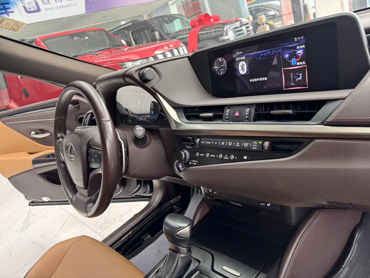 Lexus ES 2018 300h Excellence Edition China V фото 29