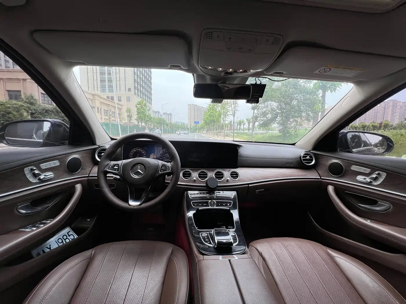 Mercedes-Benz E-Class 2017 E 300 L Luxury фото 9