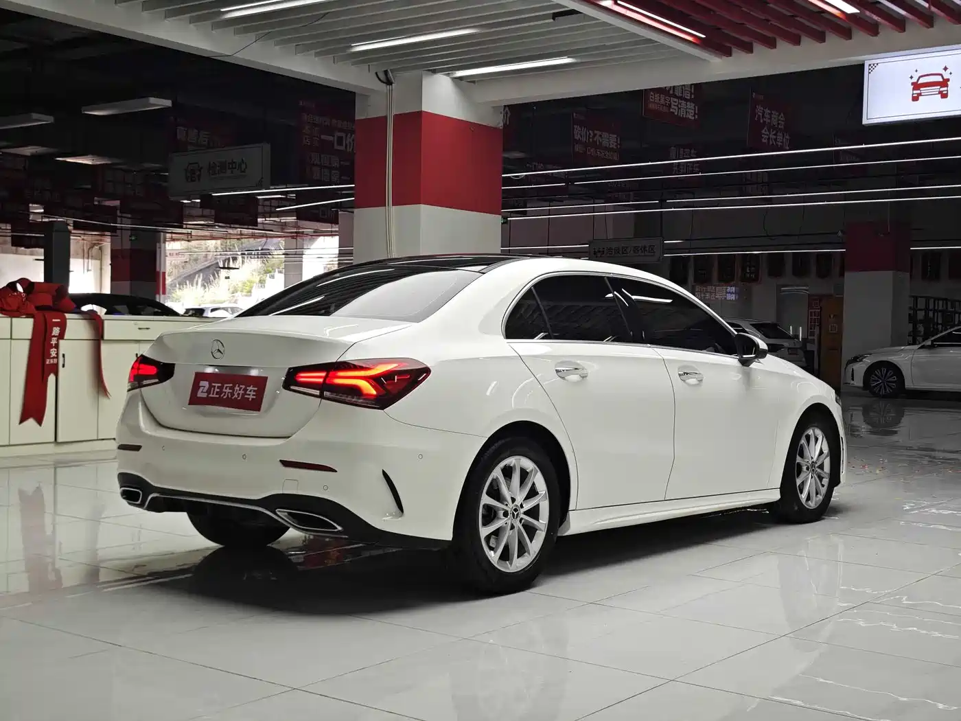 Mercedes-Benz A-Class 2020 A 200 L Sport Sedan фото 3