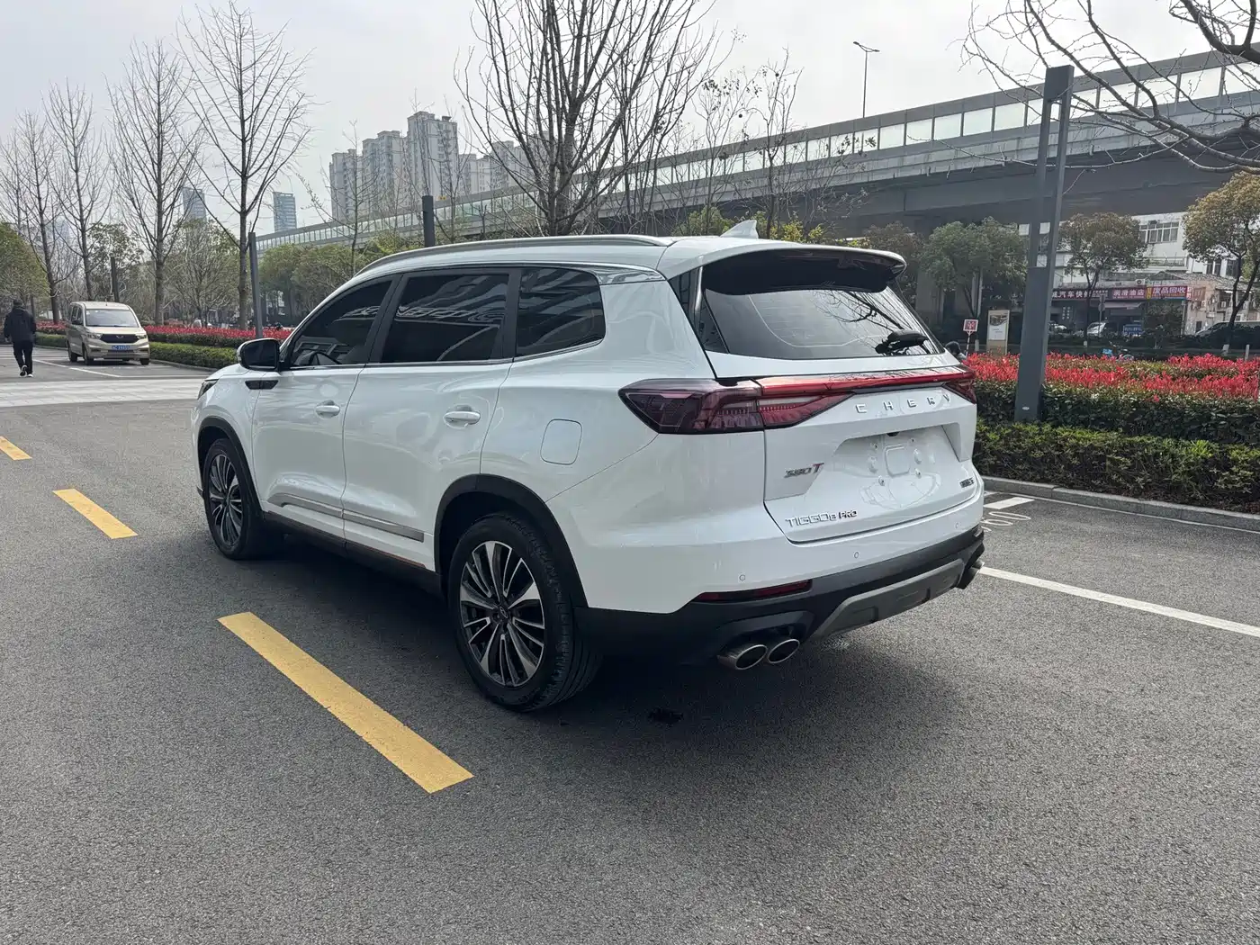 Chery Tiggo 8 PRO 2023 2024 Champion Edition 390T 2WD Peak Edition 5-Seater