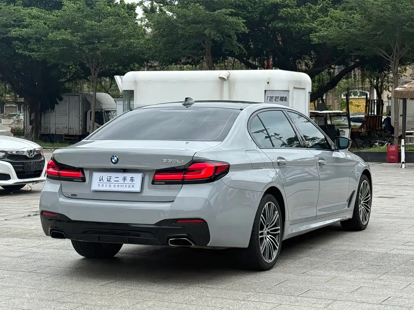 BMW 5 Series 2018 530Li xDrive M Sport Package фото 7