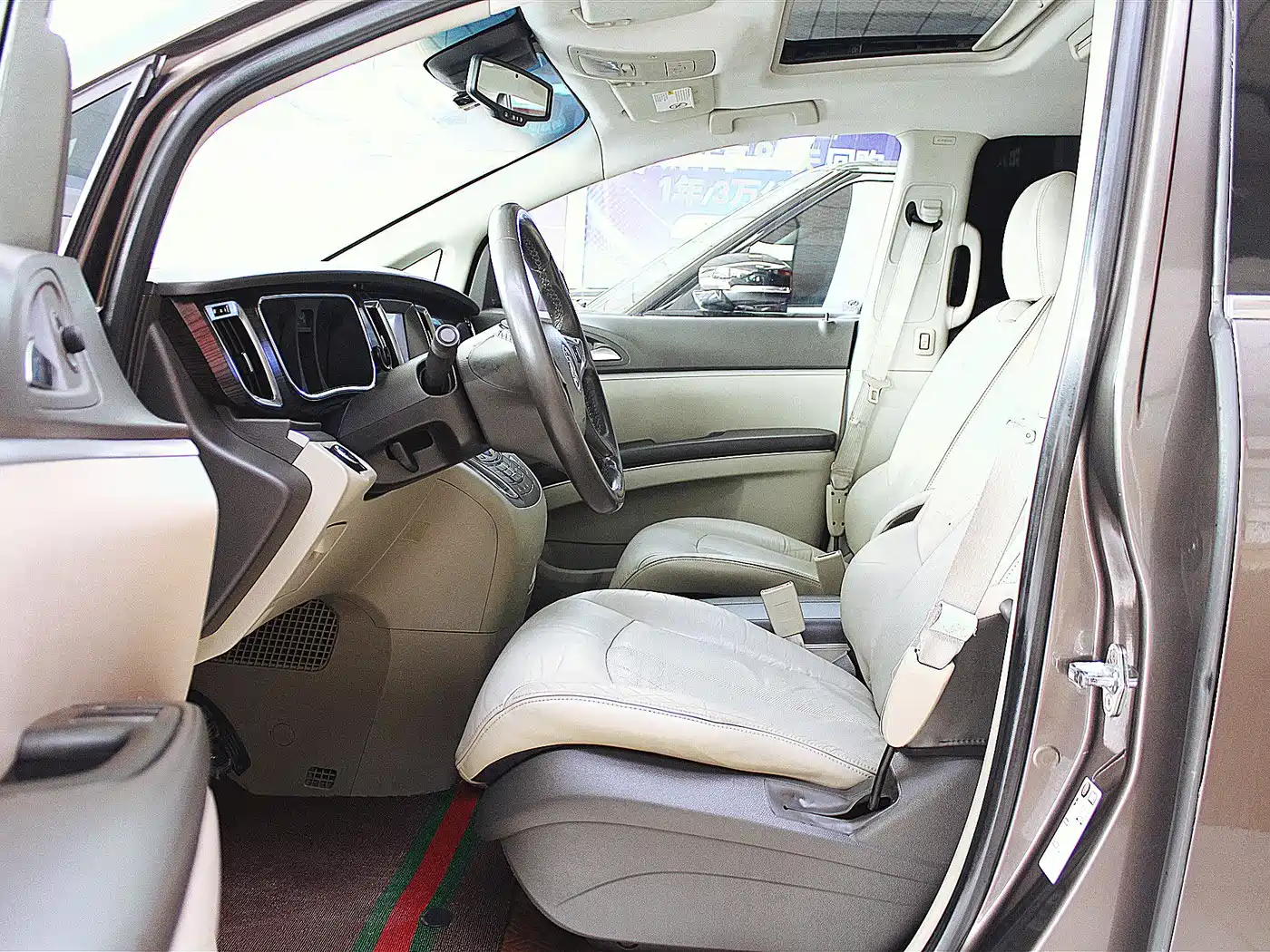Buick GL8 2013 3.0L XT Luxury Business Flagship Edition фото 8