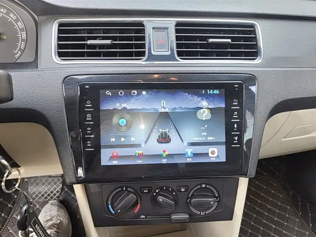 Škoda Rapid 2013 1.6L Automatic Smart Selection фото 9