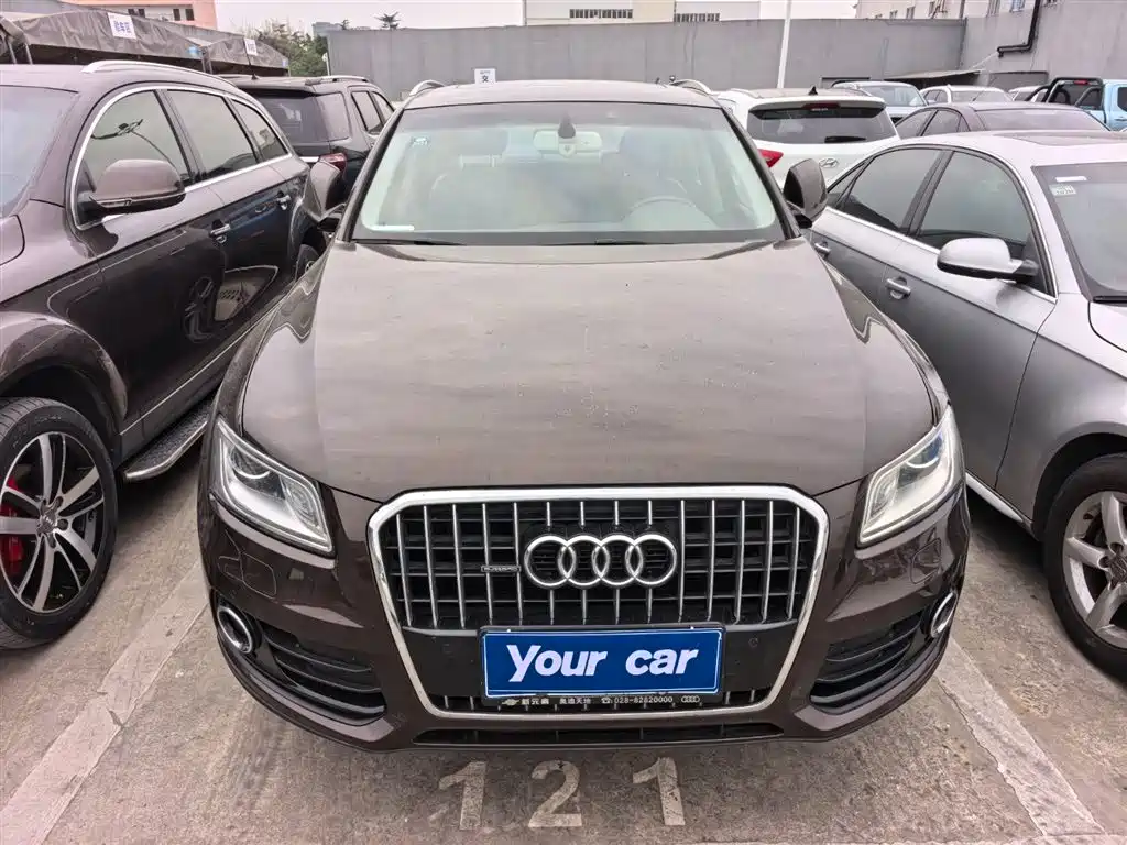 AUDI Q5