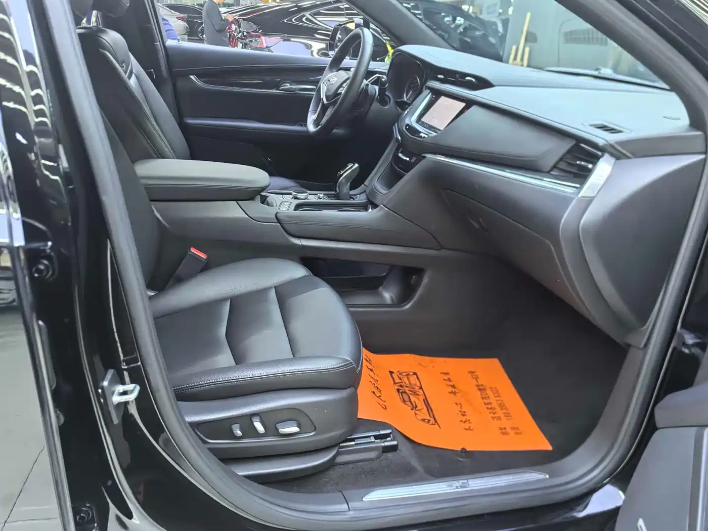 Cadillac XT5 2022 2.0T 2WD Luxury фото 13