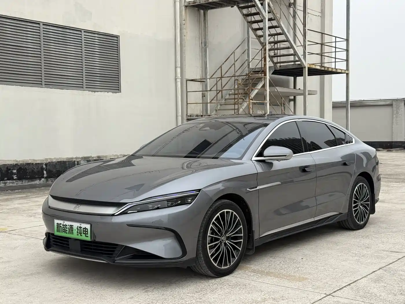 BYD Han 2023 EV Champion Edition 506KM FWD Premium фото 6