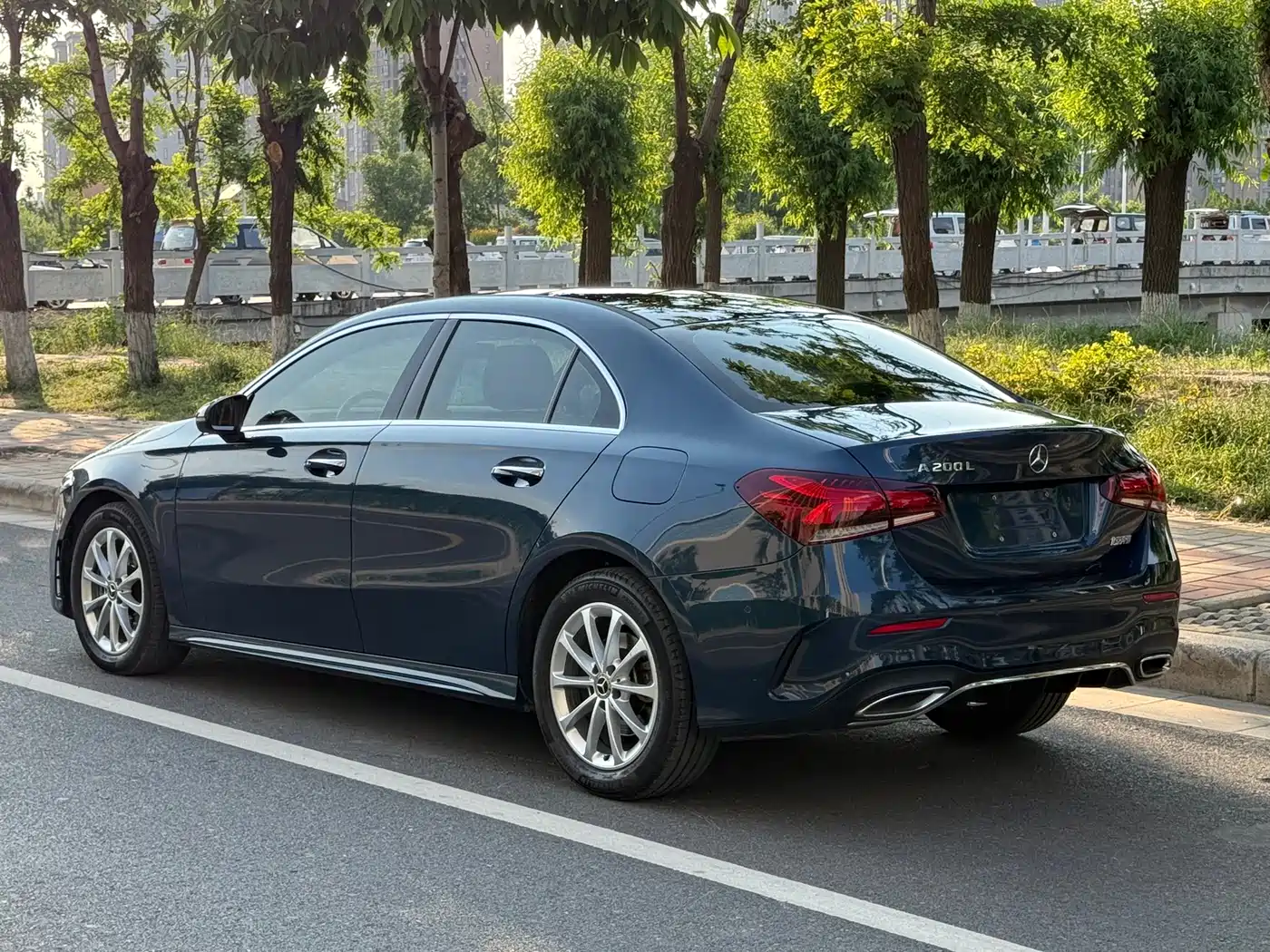 Mercedes-Benz A-Class 2019 A 200 L Sport Sedan фото 9