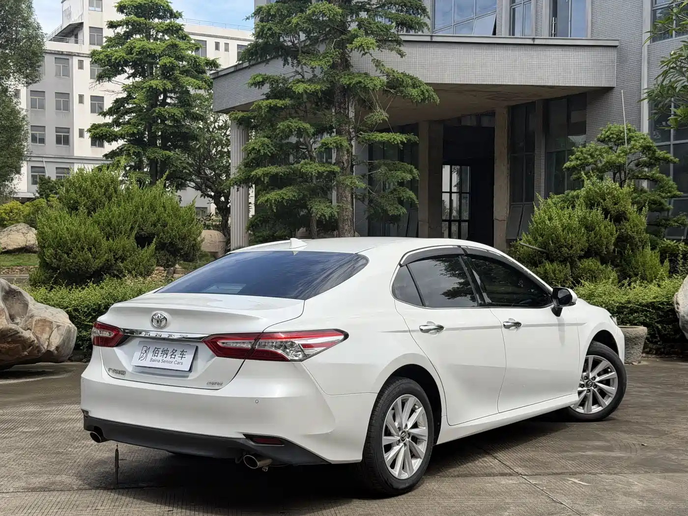 Toyota Camry 2021 2.0G Luxury Edition фото 13