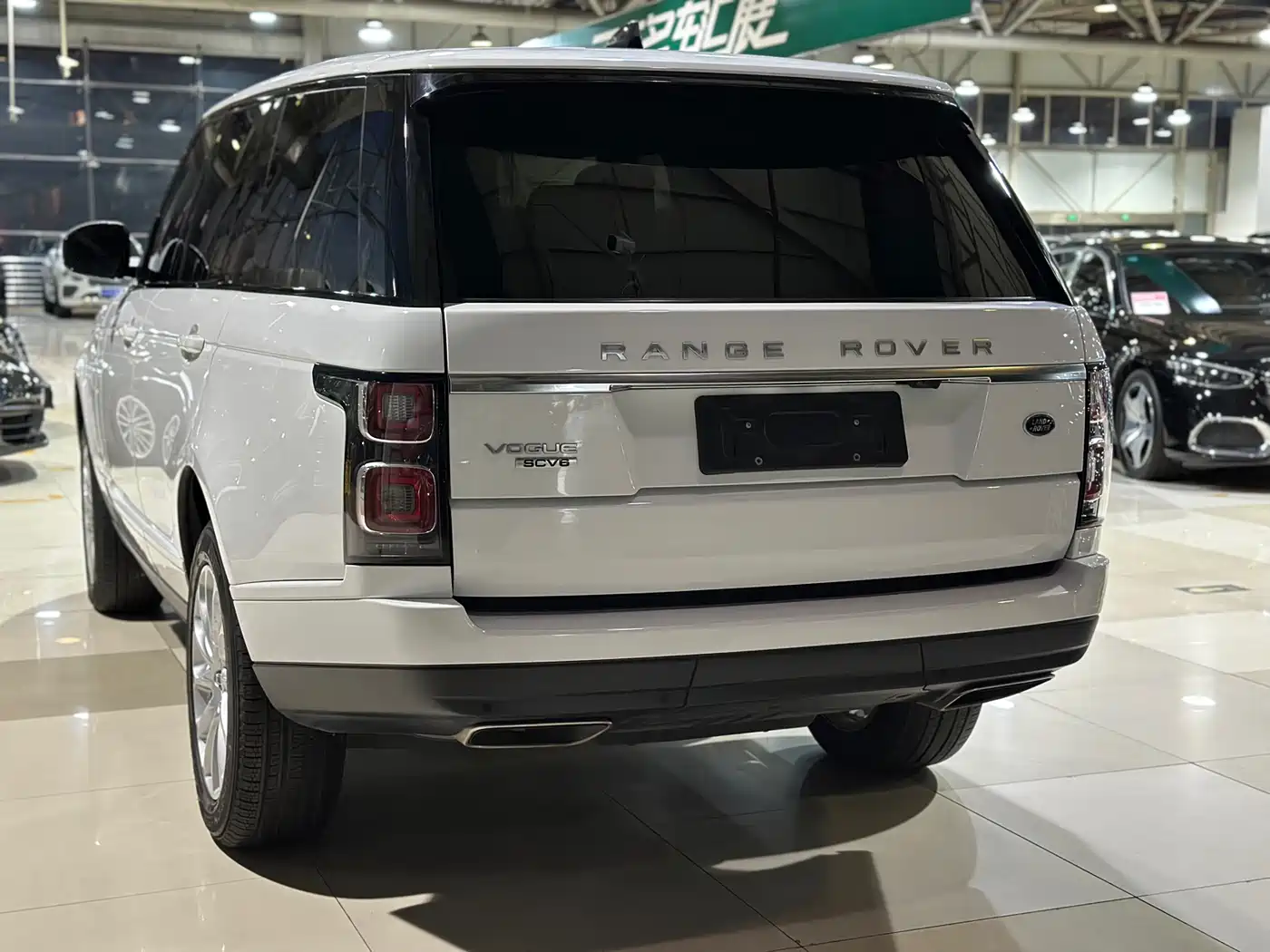 Land Rover Range Rover 2019 3.0 SCV6 Heritage Edition фото 5