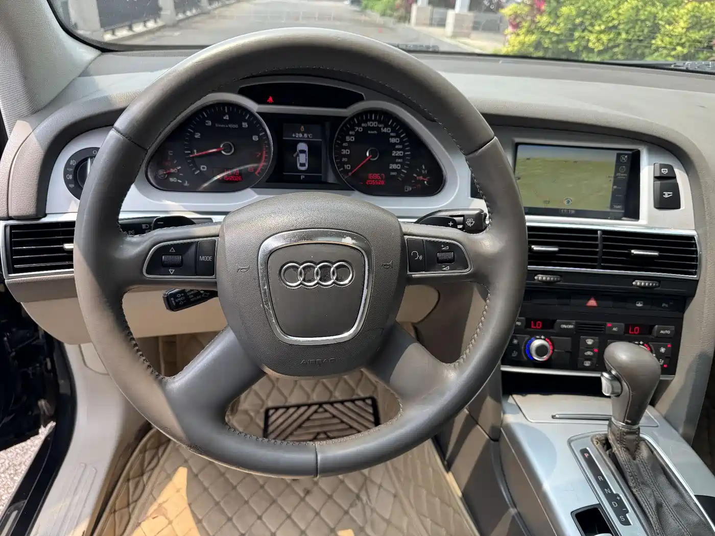 Audi A6L 2011 Model 2.0 TFSI Auto Standard фото 9