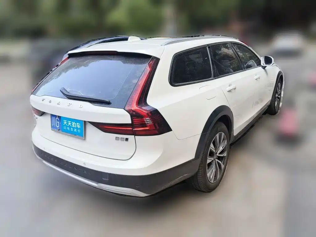 Volvo V90 2024 2024 Cross Country B5 AWD Wisdom Edition