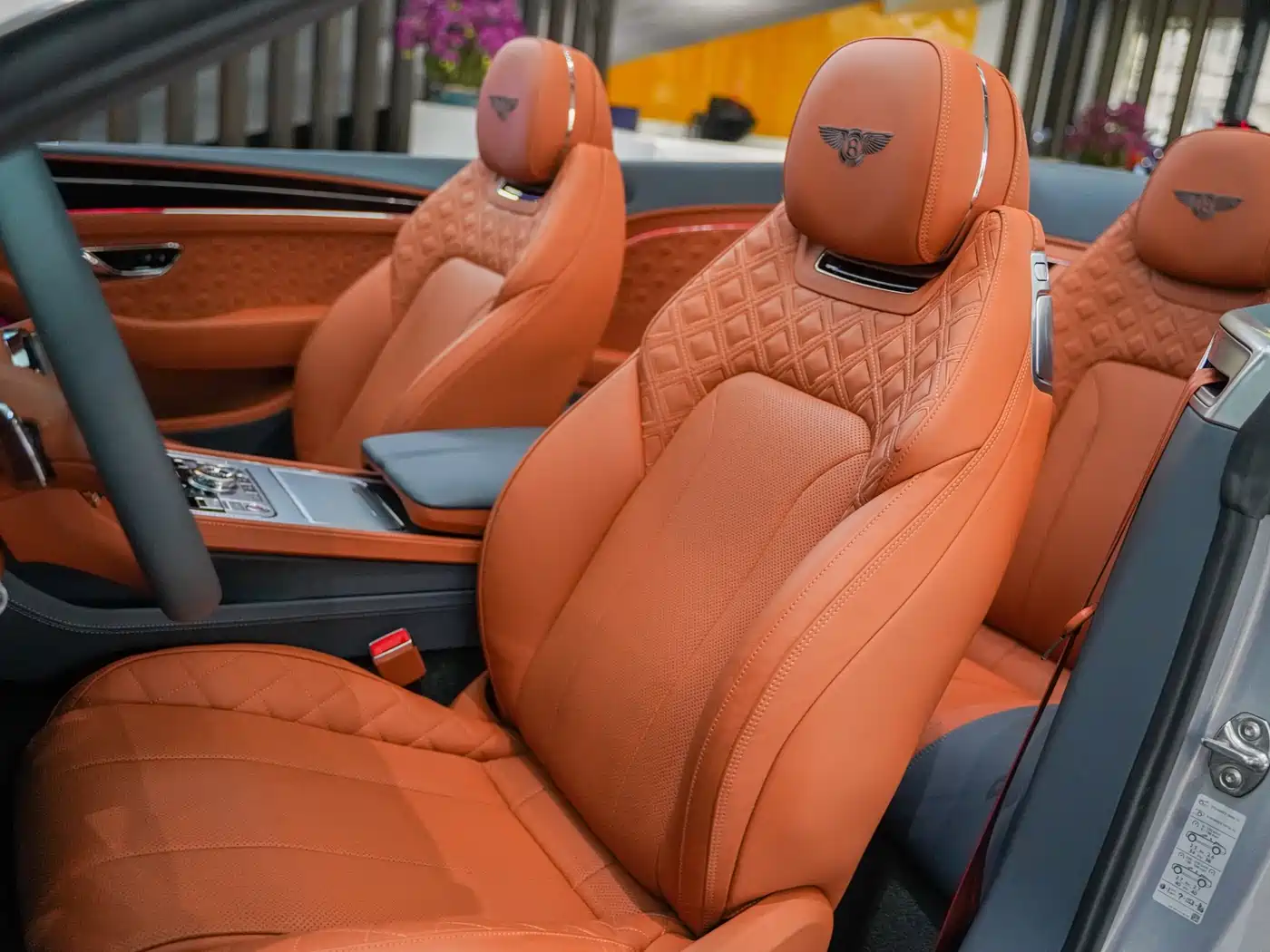 Bentley Continental 2022 6.0T GT W12 Mulliner Convertible фото 12