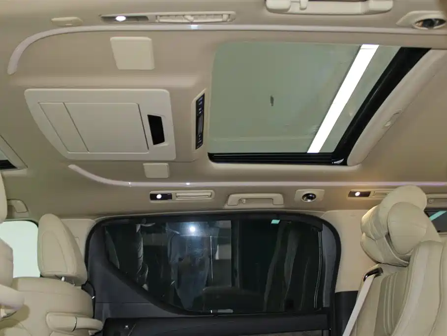 Toyota Alphard 2023 Dual Hybrid 2.5L Ultimate Gold Edition фото 24